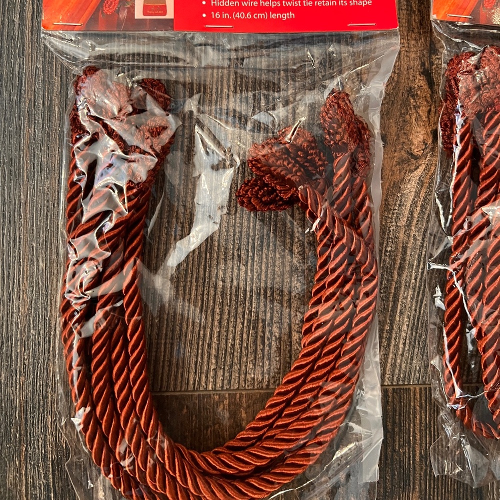 NWT Decorative Wired Burgundy Twist Ties 6 ties